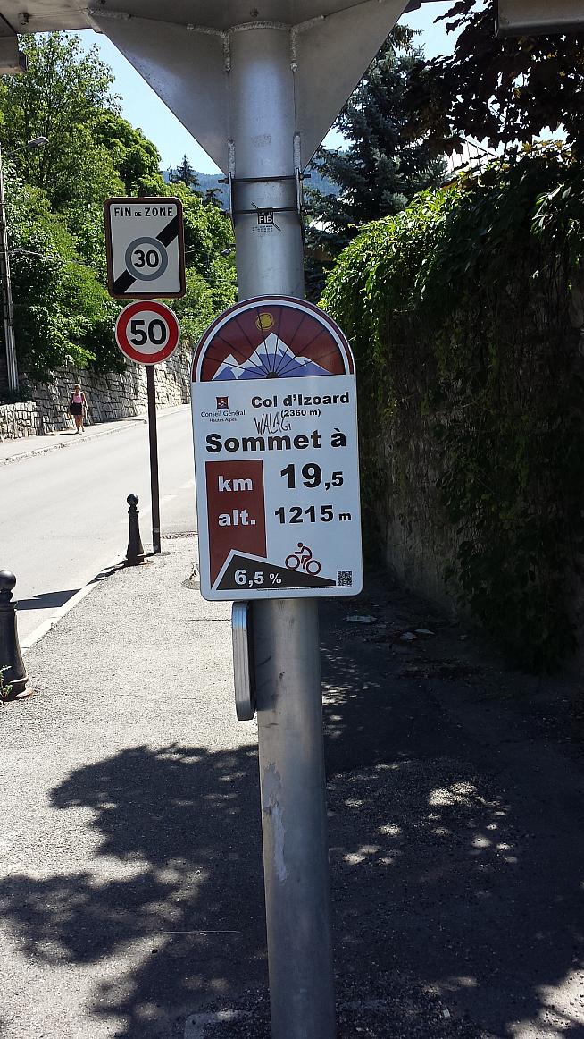 The sign from the Col d'Izoard showing you have 19.5km to climb at an average of 6.5%.