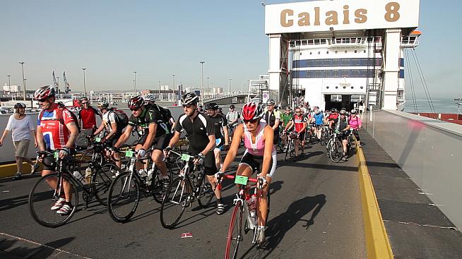 800 riders roll off the ferry in Calais for the Wiggle French Resistance sportive. Photo: UK Cycling Events