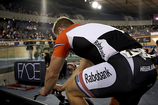 Jeffrey Hoogland warms up ahead of his sprint victory. Photo: Toby Andrew