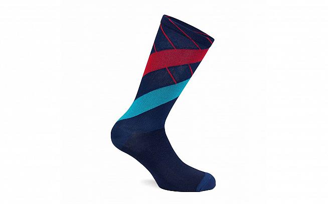 Designed for elite-level racing  Rapha's Pro Team socks combine different high-performance yarns for the optimum combination of breathability  comfort and durability.