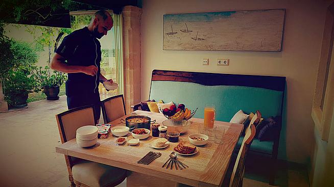 Torq provide nutrition on the bike while catering at the villa is courtesy of a Marc Fosh chef.
