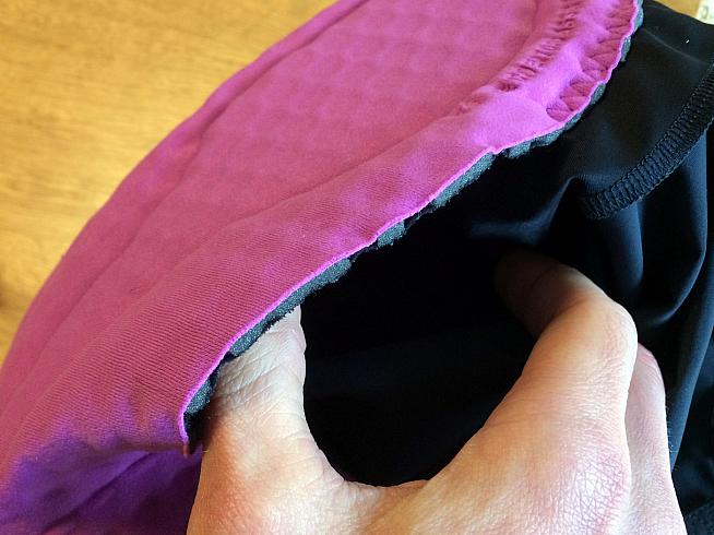 The 'Goldengate' chamois is not stitched at the sides to allow for free movement.