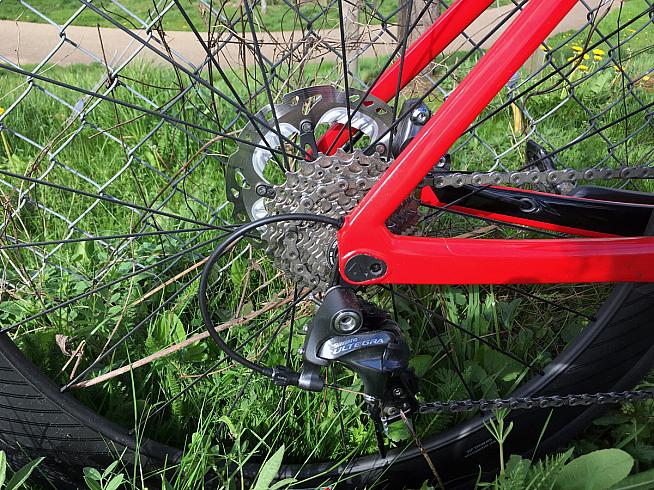 Shimano hydraulic disc brakes have their work cut out trying to slow this bike down.