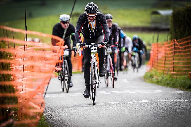 Attacking Cote de la Redoute. Photo: Sportograf