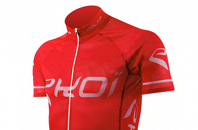 The Ekoi Solair jersey breaks all the rules about cyclists' tan lines.