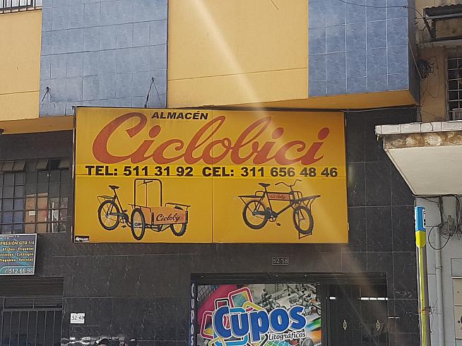 Round the corner from Ramon Hoyos...vintage cycling style.