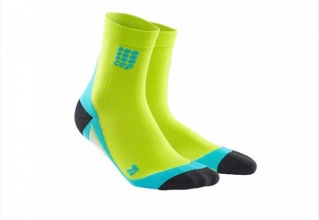 The short sock from CEP offers targeted metatarsal support for runners and cyclists.