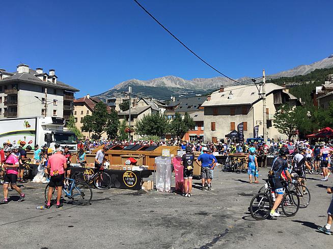 Busy scenes at the 2nd feed station.