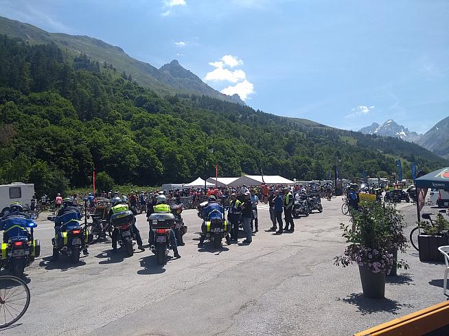 The feed station at Valloire