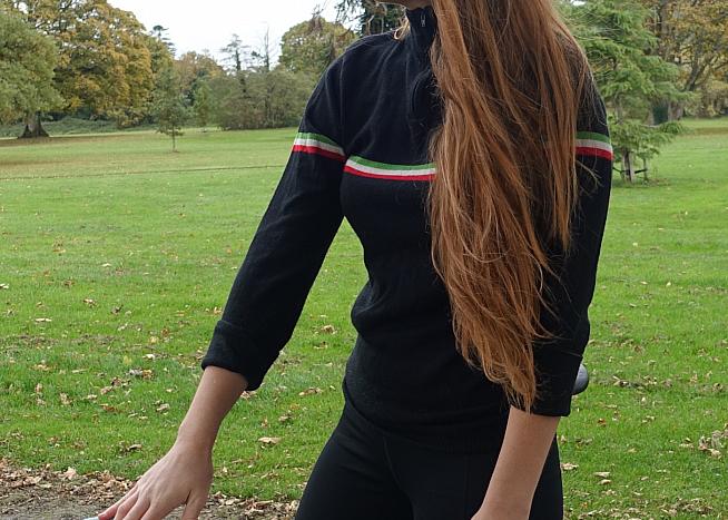 Jura's Italian jersey is made of 100% merino wool with a relaxed unisex fit.