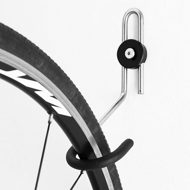 bike wheel hanger