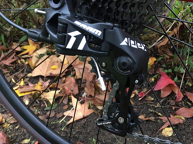 A SRAM 11-speed rear mech handles shifting duties.