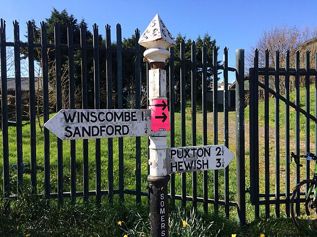 Somerset signage: accurate to the nearest inch.