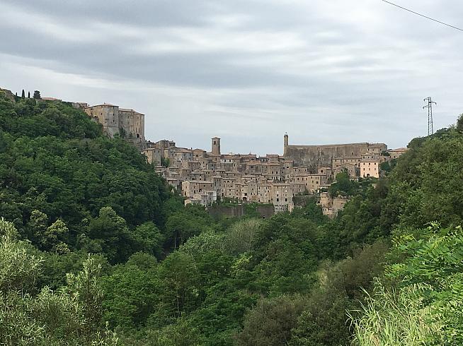 The medieval hill town of Sorano - just one of the sights within easy reach of Castello di Santa Cristina.