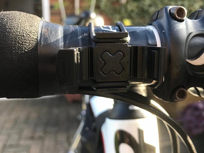 The cross mount allows the light to be mounted upright or sideways.