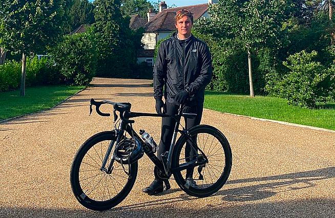 Ribble Cycles delivered their Endurance SL to Surrey and England’s Cricket World Cup winning batsman Jason Roy.