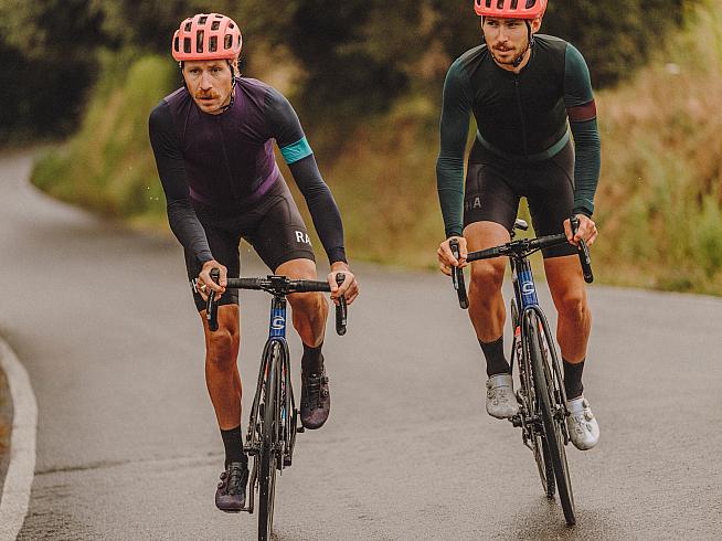Get ready for autumn with Rapha Pro Team long sleeve training jersey |  Sportive.com