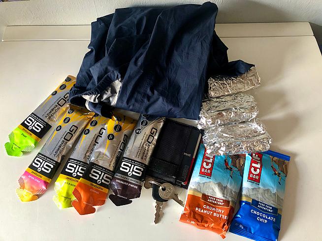 100 miles worth of food fits into the Orro jersey's rear pockets.