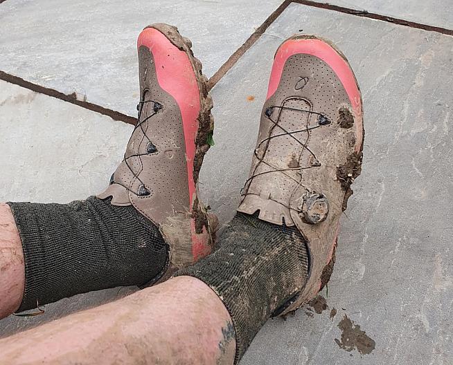 Review: Quoc Gran Tourer II gravel cycling shoes | Sportive.com