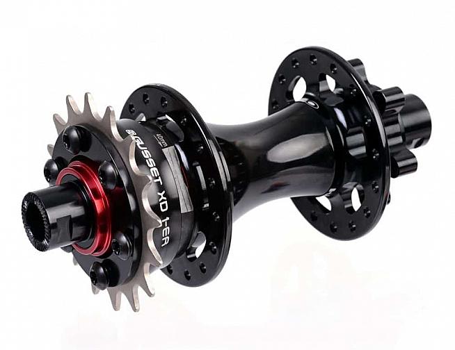The XD 1-ER converts your SRAM drivetrain to singlespeed...
