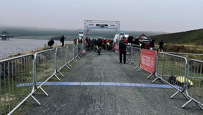 Approaching the start pens on the shores of the reservoir.