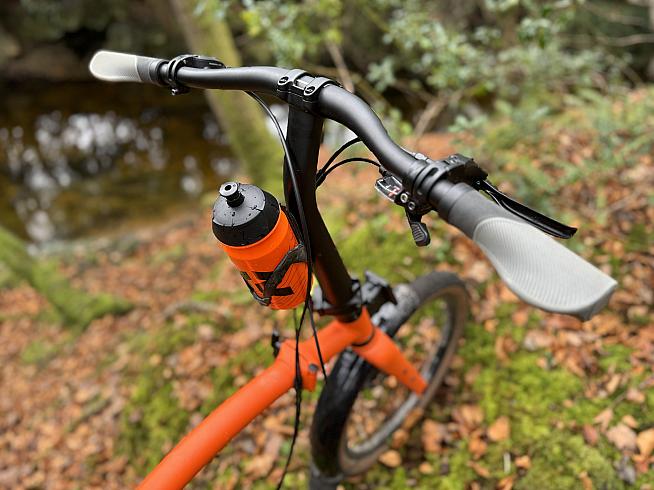 Rotating the stock handlebars offers a small amount of reach adjustment.