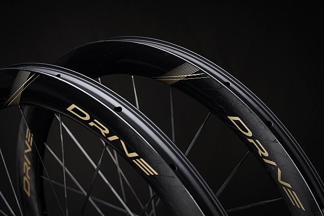 The new wider rim is optimised for 28-30c tyres.