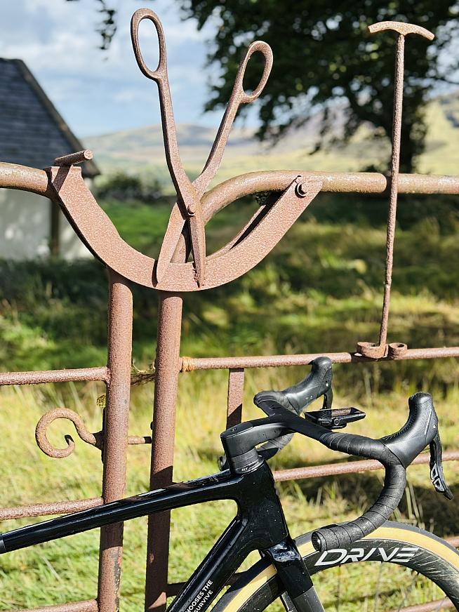 At £1700 for the frameset you could say the CIMA is a snip.